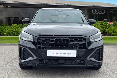 DK25XJO Audi Q2 Black Edition 35 TFSI  150 PS S tronic Thumbnail #6