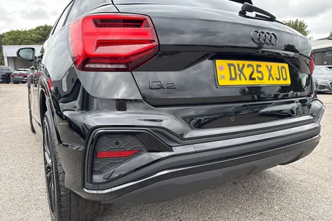 DK25XJO Audi Q2 Black Edition 35 TFSI  150 PS S tronic Thumbnail #8