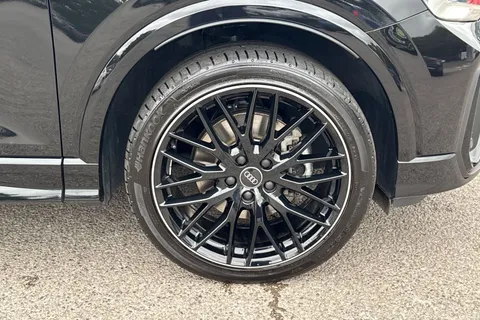 DK25XJO Audi Q2 Black Edition 35 TFSI  150 PS S tronic Thumbnail #10