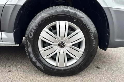 BV25RYM Volkswagen Crafter 2.0TDI 140PS CR35 LWB Commerce Plus Twin Slider Thumbnail #10