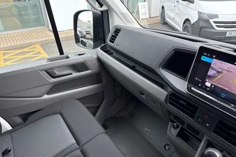 BV25RYM Volkswagen Crafter 2.0TDI 140PS CR35 LWB Commerce Plus Twin Slider Thumbnail #20