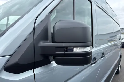 BV25RYM Volkswagen Crafter 2.0TDI 140PS CR35 LWB Commerce Plus Twin Slider Thumbnail #27