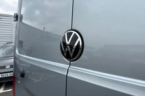 BV25RYM Volkswagen Crafter 2.0TDI 140PS CR35 LWB Commerce Plus Twin Slider Thumbnail #29