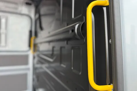 BV25RYM Volkswagen Crafter 2.0TDI 140PS CR35 LWB Commerce Plus Twin Slider Thumbnail #38