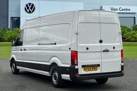 KY25PRX Volkswagen Crafter 2.0 TDI 177PS Commerce Plus High Roof Van Thumbnail #3
