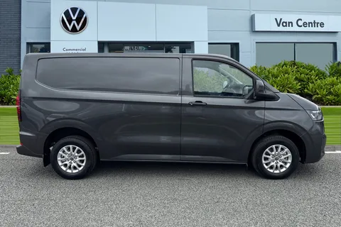 CX75HZW Volkswagen Transporter 2.0 TDI T28 Commerce Pro Panel Van 5dr Diesel Manual FWD SWB Euro 6 (s/s) (110 ps) Thumbnail #4