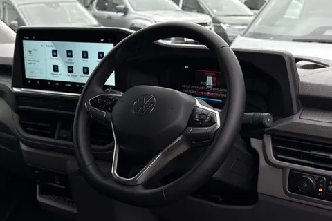 BG25FHB Volkswagen E-Transporter 100kW (136ps) 65kWh Commerce Pro Van Auto Thumbnail #13