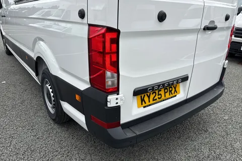 KY25PRX Volkswagen Crafter 2.0 TDI 177PS Commerce Plus High Roof Van Thumbnail #8