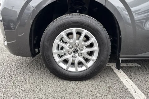 CX75HZW Volkswagen Transporter 2.0 TDI T28 Commerce Pro Panel Van 5dr Diesel Manual FWD SWB Euro 6 (s/s) (110 ps) Thumbnail #10