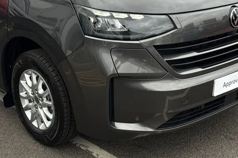 BG25FHB Volkswagen E-Transporter 100kW (136ps) 65kWh Commerce Pro Van Auto Thumbnail #17