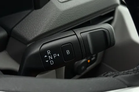 BG25FHB Volkswagen E-Transporter 100kW (136ps) 65kWh Commerce Pro Van Auto Thumbnail #20