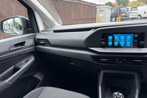 CX74LFF Volkswagen Caddy Life 2.0 TDI 5dr Thumbnail #20