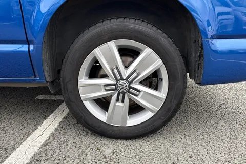 22 of 47 for VOLKSWAGEN TRANSPORTER 2.0 TDI 150 Highline Kombi Van