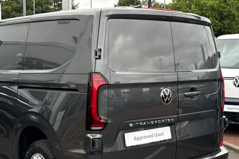 BG25FHB Volkswagen E-Transporter 100kW (136ps) 65kWh Commerce Pro Van Auto Thumbnail #32