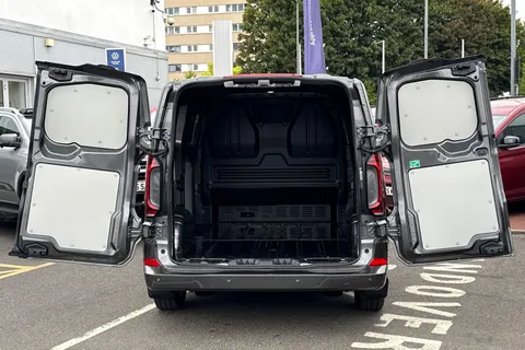 BG25FHB Volkswagen E-Transporter 100kW (136ps) 65kWh Commerce Pro Van Auto Thumbnail #37