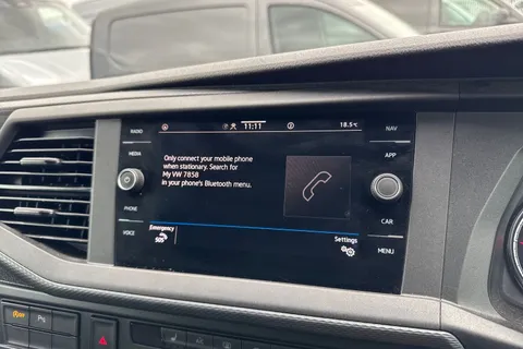 34 of 47 for VOLKSWAGEN TRANSPORTER 2.0 TDI 150 Highline Kombi Van