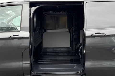 BG25FHB Volkswagen E-Transporter 100kW (136ps) 65kWh Commerce Pro Van Auto Thumbnail #48