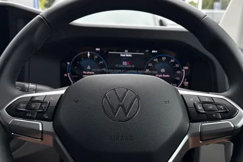 BG25FHB Volkswagen E-Transporter 100kW (136ps) 65kWh Commerce Pro Van Auto Thumbnail #56