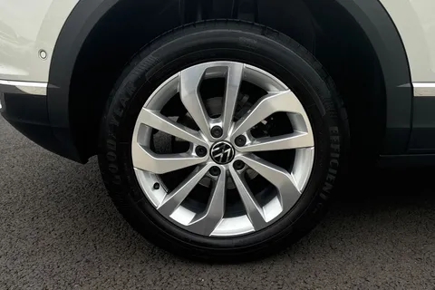 CY72DVT Volkswagen T-Roc 1.5 TSI Style 5dr DSG **REVERSING CAMERA** Thumbnail #11
