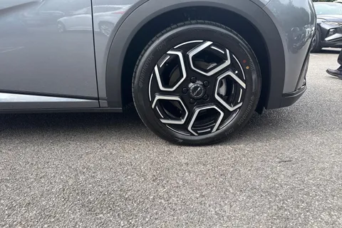 DS25UAK BYD Dolphin 44.9kWh Boost Auto 5dr Thumbnail #8