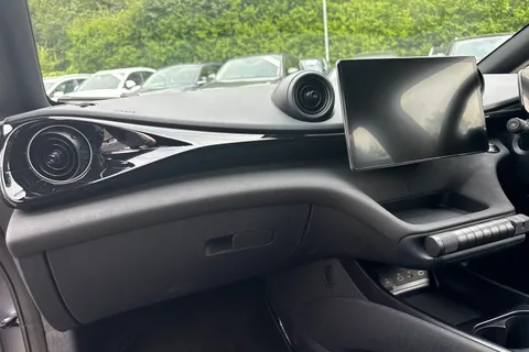 DS25UAK BYD Dolphin 44.9kWh Boost Auto 5dr Thumbnail #16