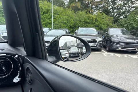 DS25UAK BYD Dolphin 44.9kWh Boost Auto 5dr Thumbnail #19