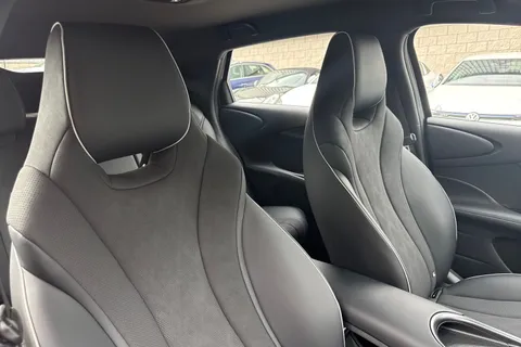 DS25UAK BYD Dolphin 44.9kWh Boost Auto 5dr Thumbnail #22