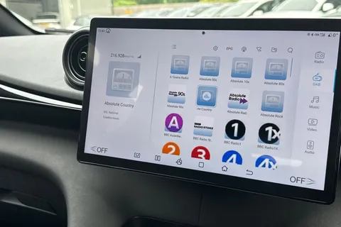 DS25UAK BYD Dolphin 44.9kWh Boost Auto 5dr Thumbnail #38