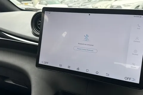 DS25UAK BYD Dolphin 44.9kWh Boost Auto 5dr Thumbnail #39