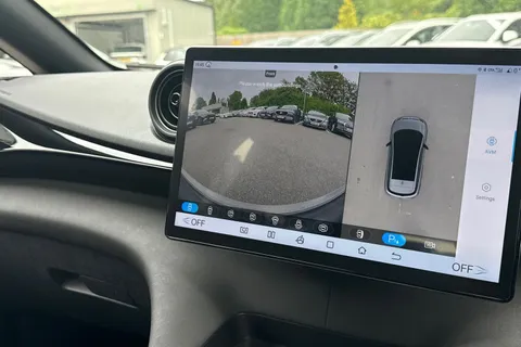 DS25UAK BYD Dolphin 44.9kWh Boost Auto 5dr Thumbnail #42