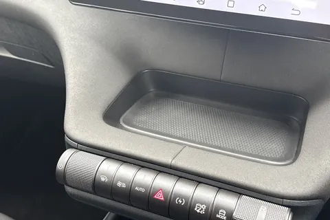 DS25UAK BYD Dolphin 44.9kWh Boost Auto 5dr Thumbnail #44