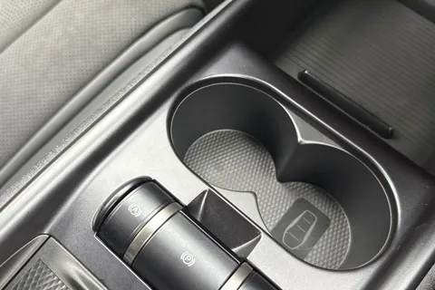 DS25UAK BYD Dolphin 44.9kWh Boost Auto 5dr Thumbnail #48