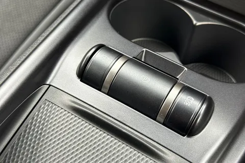 DS25UAK BYD Dolphin 44.9kWh Boost Auto 5dr Thumbnail #49