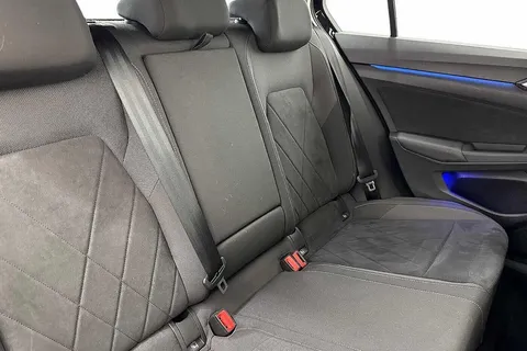 GL24OJF Volkswagen Golf 1.5 TSI Style 5dr Thumbnail #10