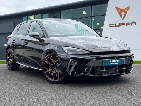 KP25UTB CUPRA Leon 2.0 TSI 300 VZ3 5dr DSG ** PANORAMIC SUNROOF** Thumbnail #2