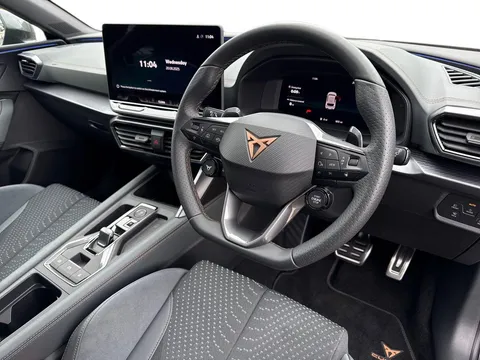 KP25UTB CUPRA Leon 2.0 TSI 300 VZ3 5dr DSG ** PANORAMIC SUNROOF** Thumbnail #8