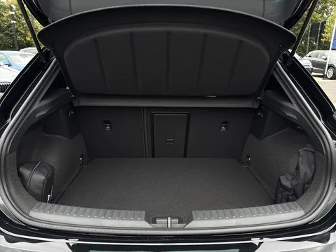 KP25UTB CUPRA Leon 2.0 TSI 300 VZ3 5dr DSG ** PANORAMIC SUNROOF** Thumbnail #10