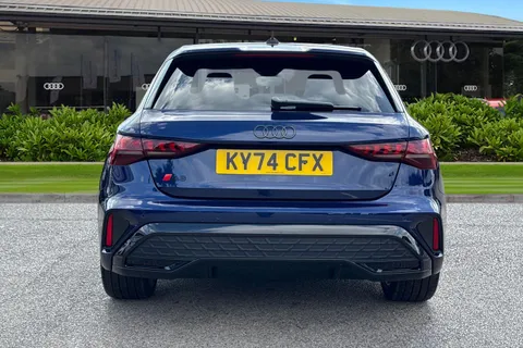 KY74CFX Audi A3 Black Edition 35 TFSI 150 PS S tronic Thumbnail #5