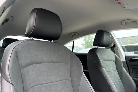 DA75HZH Volkswagen Arteon 1.4 TSI eHybrid Eleg4ance 5dr DSG | Power Tailgate | Rear Camera Thumbnail #25