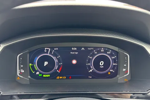 DA75HZH Volkswagen Arteon 1.4 TSI eHybrid Eleg4ance 5dr DSG | Power Tailgate | Rear Camera Thumbnail #36