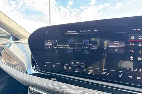  Audi A6 Saloon 2.0 TDI Edition 1 S Tronic quattro Euro 6 (s/s) 4dr Thumbnail #22