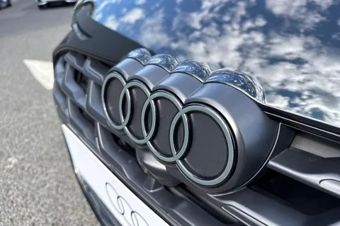  Audi A6 Saloon 2.0 TDI Edition 1 S Tronic quattro Euro 6 (s/s) 4dr Thumbnail #25