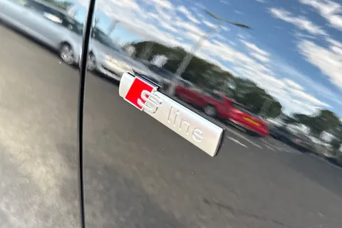  Audi A6 Saloon 2.0 TDI Edition 1 S Tronic quattro Euro 6 (s/s) 4dr Thumbnail #27