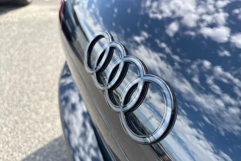  Audi A6 Saloon 2.0 TDI Edition 1 S Tronic quattro Euro 6 (s/s) 4dr Thumbnail #32