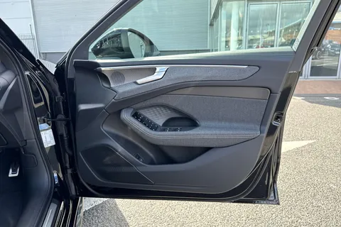  Audi A6 Saloon 2.0 TDI Edition 1 S Tronic quattro Euro 6 (s/s) 4dr Thumbnail #44