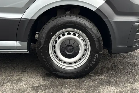 BP25KVT Volkswagen Crafter 2.0 TDI 140PS Commerce Business High Roof Van Thumbnail #10