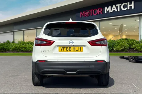 VF68HLH Nissan Qashqai 1.3 DIG-T Acenta Premium Euro 6 (s/s) 5dr Thumbnail #5