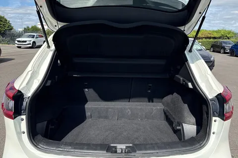 VF68HLH Nissan Qashqai 1.3 DIG-T Acenta Premium Euro 6 (s/s) 5dr Thumbnail #7