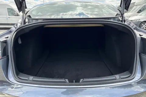 BMZ3814 Tesla Model 3 Long Range Auto RWD 4dr Thumbnail #7