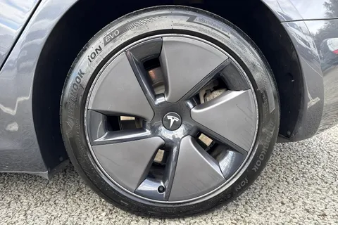 BMZ3814 Tesla Model 3 Long Range Auto RWD 4dr Thumbnail #11